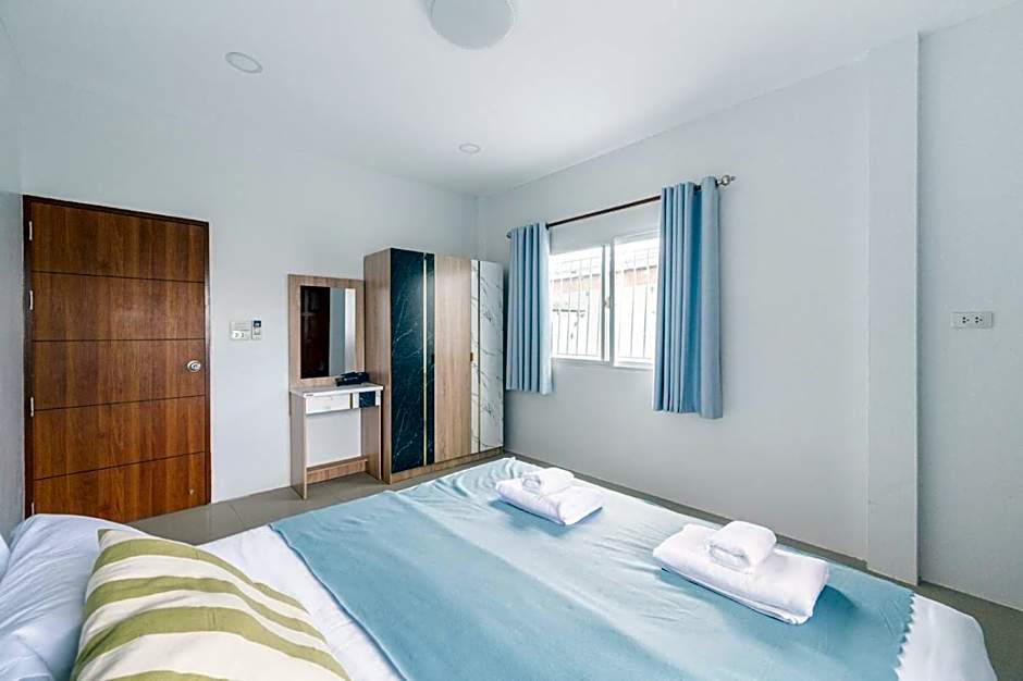 MIQ HK111-4BR Home Ratchada-Huaykwang 14PAX