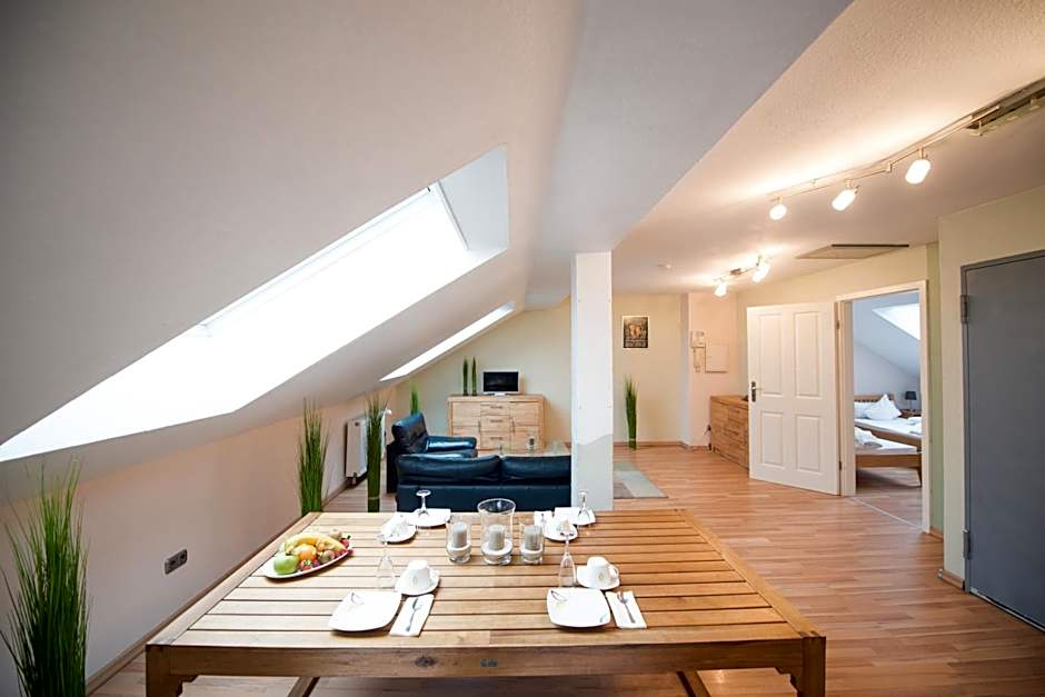 Rheinauer Hof - bed & breakfast