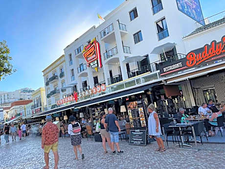 PEDRO SAMORA - Alojamientos en ALBUFEIRA