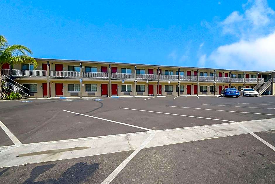 Econo Lodge Woodland near I-5