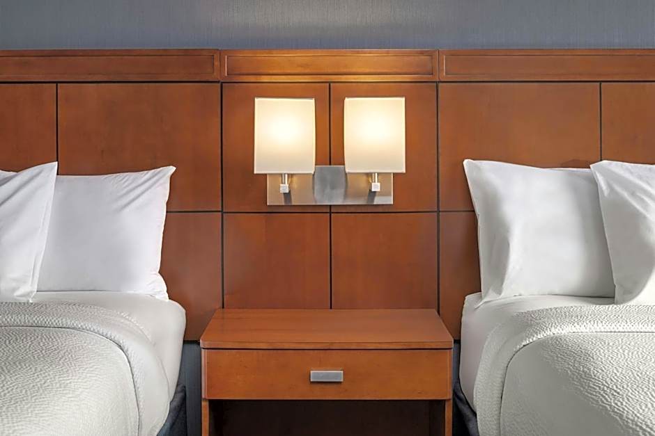 Courtyard by Marriott Minneapolis Maple Grove/Arbor Lakes