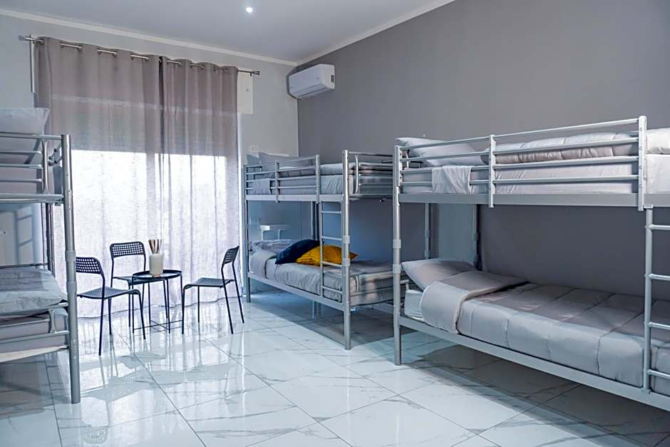 Hostel Partenope