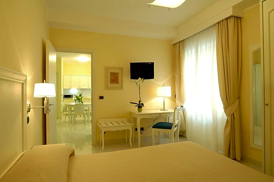 Photo 1 of 7 of 1 Bedroom Apartment, Partial Sea View, Balcony