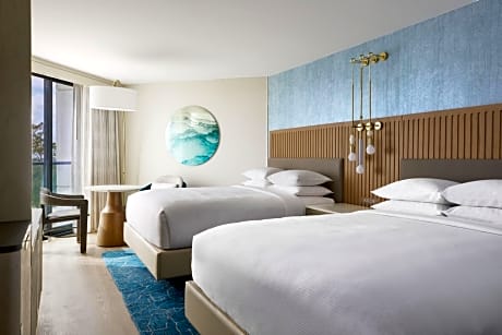 Room, 2 Queen Beds, Partial Ocean View
