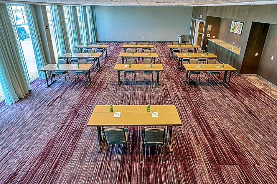 Courtyard by Marriott North Brunswick