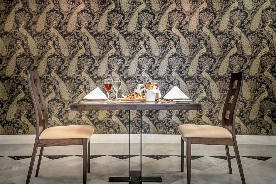 Elegance  Luxury Executive Suites