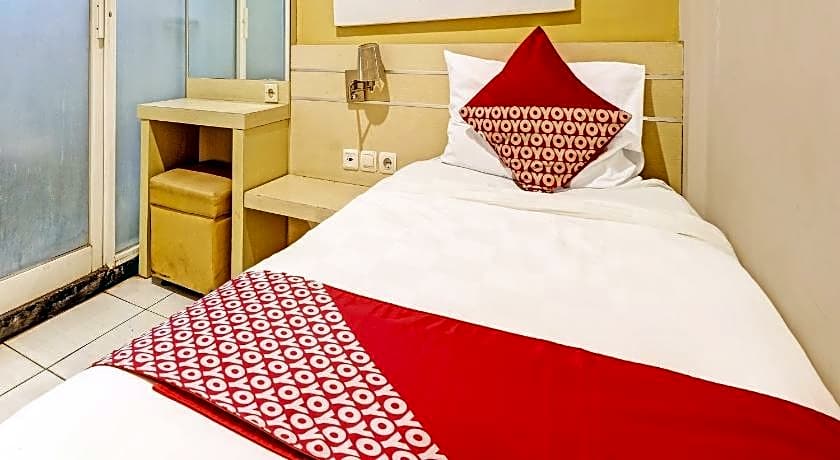 OYO 389 Sky Guesthouse