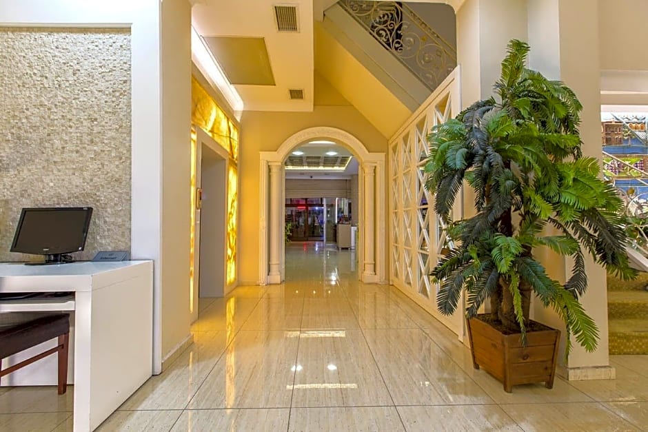Grand Saatcioglu Hotel