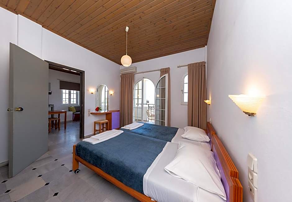 Manias Hotel Apartments