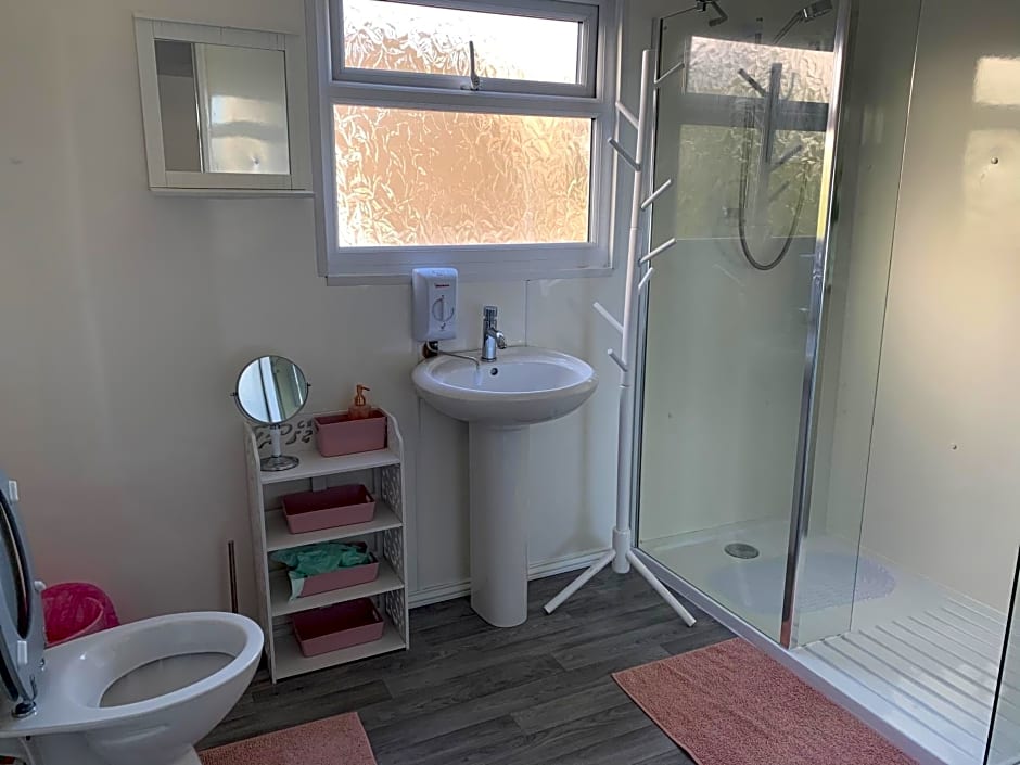 Nicolas Devon air bed and breakfast