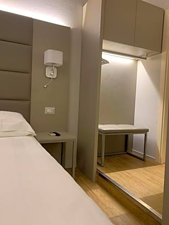 Double or Twin Room with City View