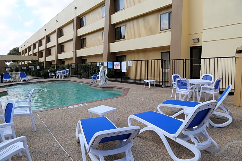 Baymont by Wyndham Plano