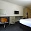 The Waterloo Bay Hotel