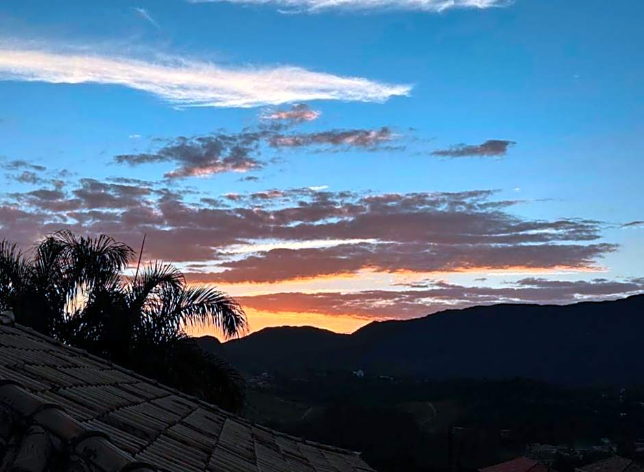 Pouso das Flores - Próximo a Maria Fumaça