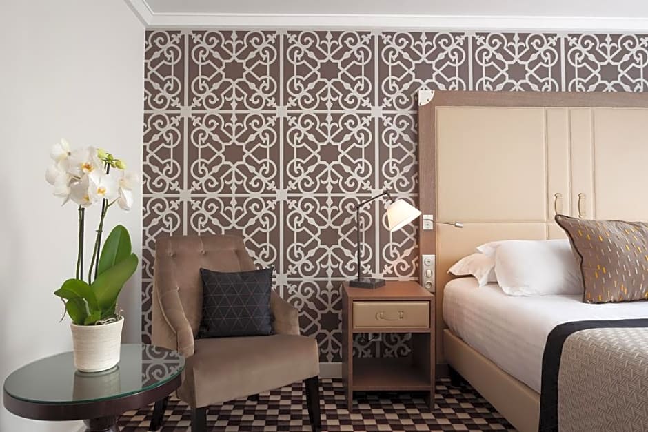 Phileas Hotel