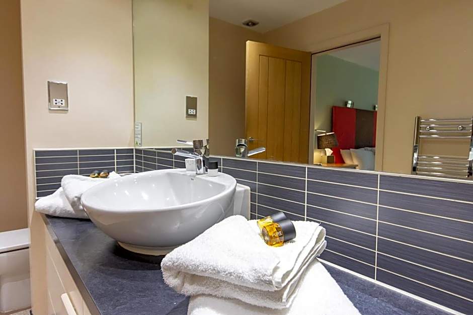 Great Hallingbury Manor