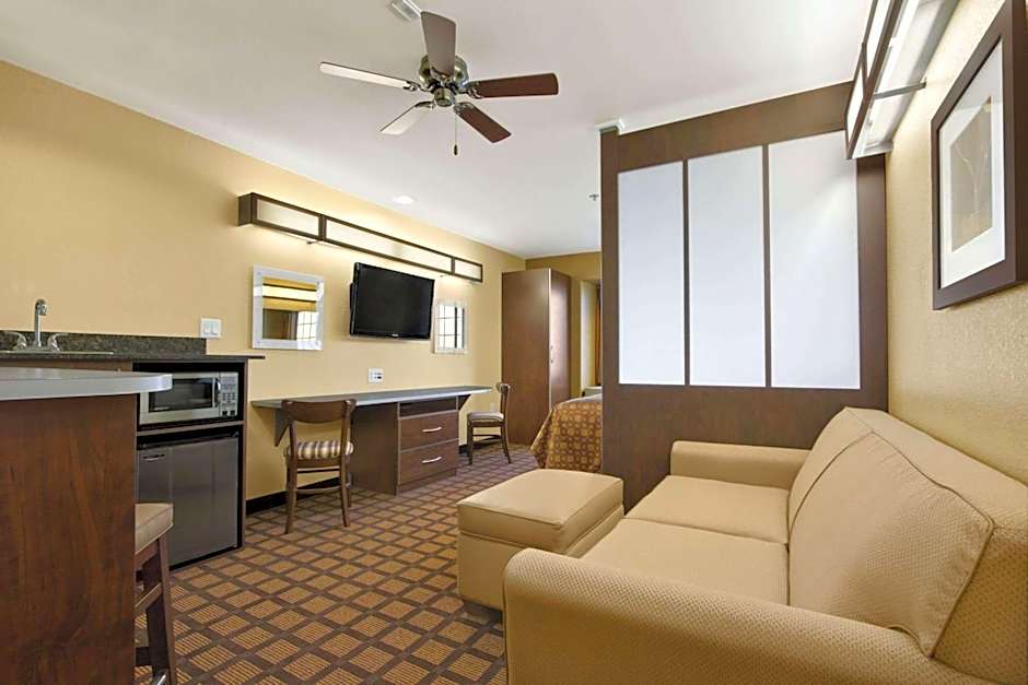 Photo 1 of 6 of Studio 1 Queen Bed Suite, Hearing/Mobility Accessible, Bathtub