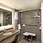 La Quinta Inn & Suites by Wyndham Clarksville