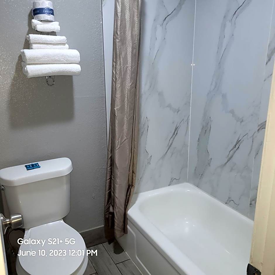 Coachman's Inn & Suites