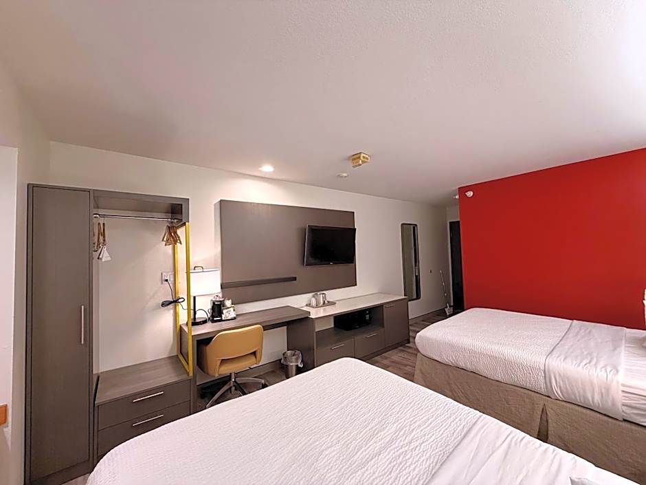 Ramada Limited Bloomington IL I-74/I-55