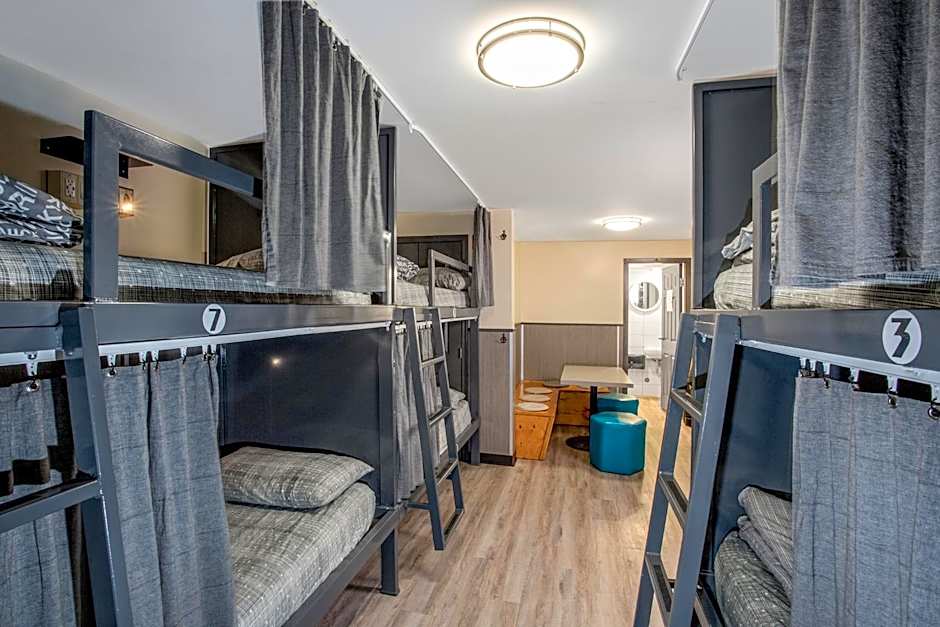 Jasper Downtown Hostel