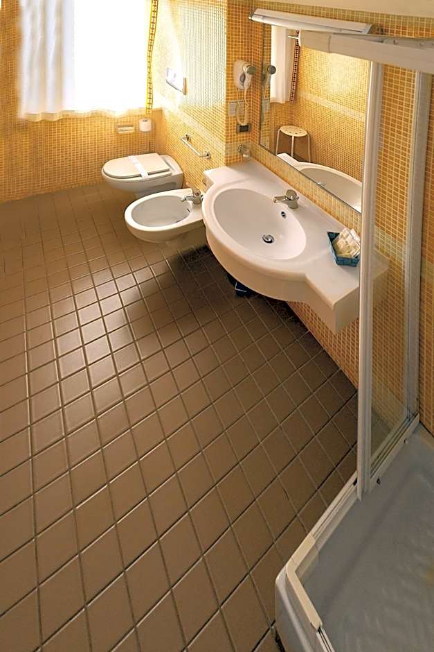 Hotel Lory & Ristorante Ferraro