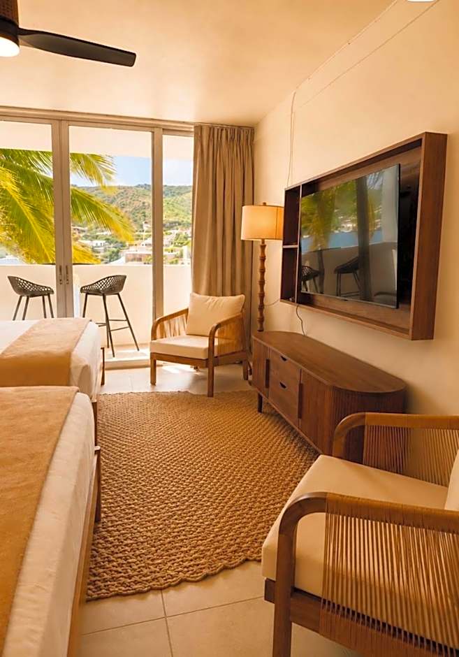 Hotel On The Cay