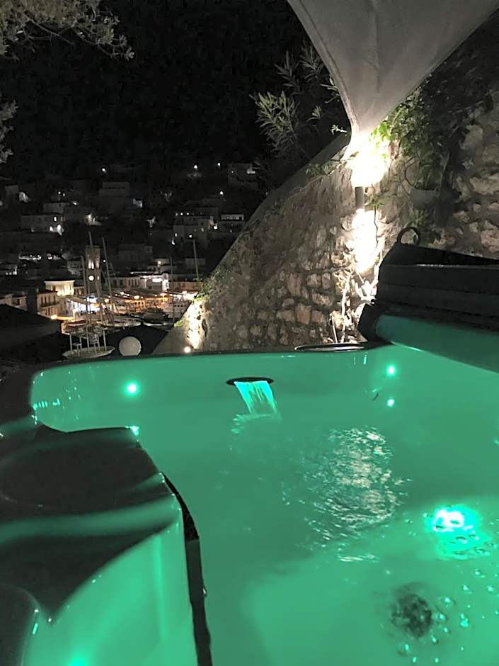 PortaDelMare deluxe suites