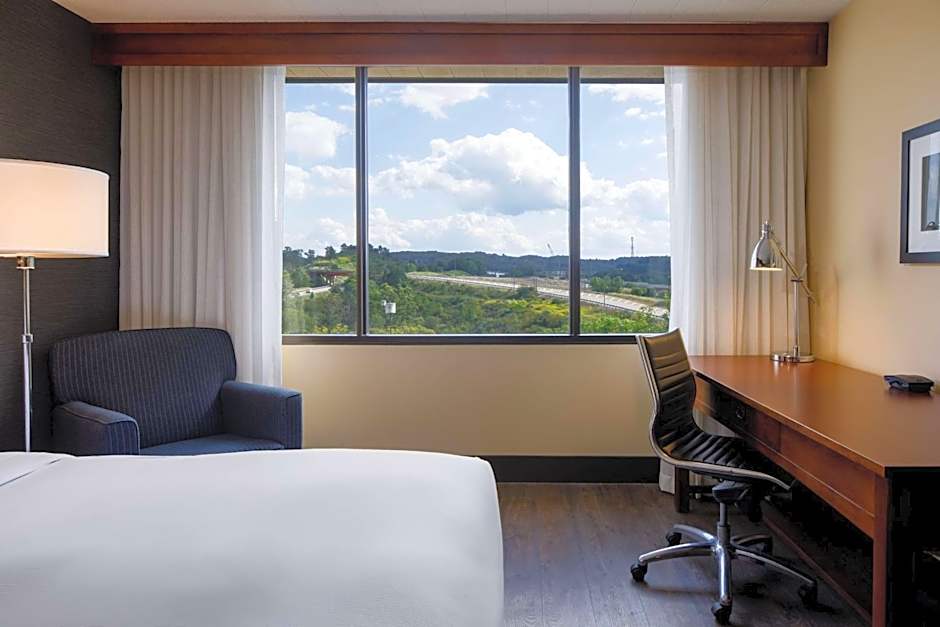 DoubleTree By Hilton Hotel Pittsburgh - Cranberry