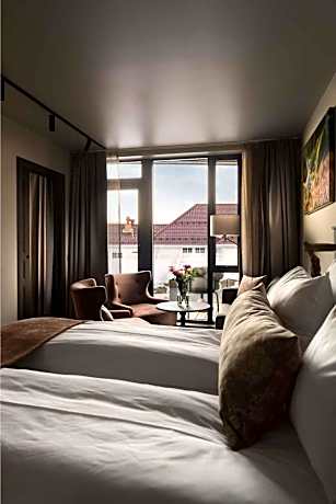 Deluxe Junior Suite