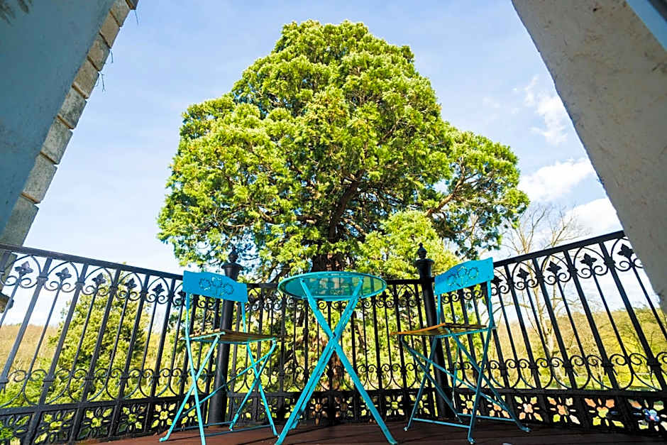 Schloss Kaarz mit Park