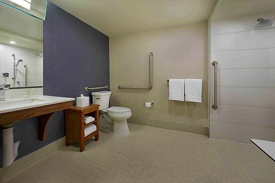 Courtyard by Marriott Oshawa