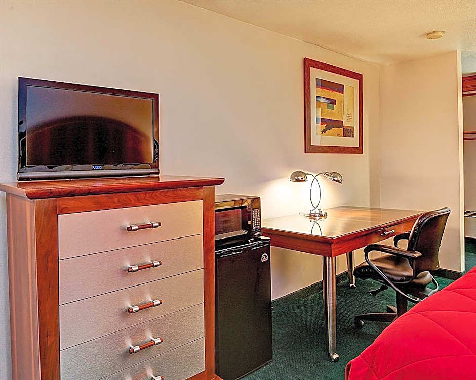 Rodeway Inn Humboldt Bay - Redwood Area