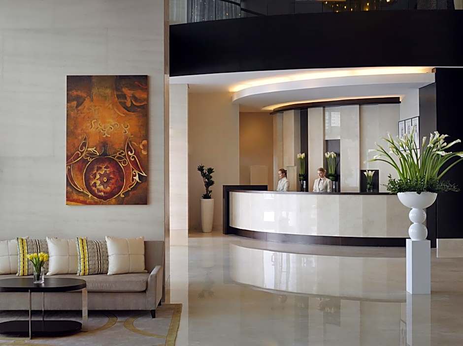 Movenpick Hotel Jumeirah Lakes Towers