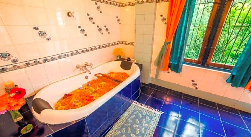 Hotel Bamboo Retreat