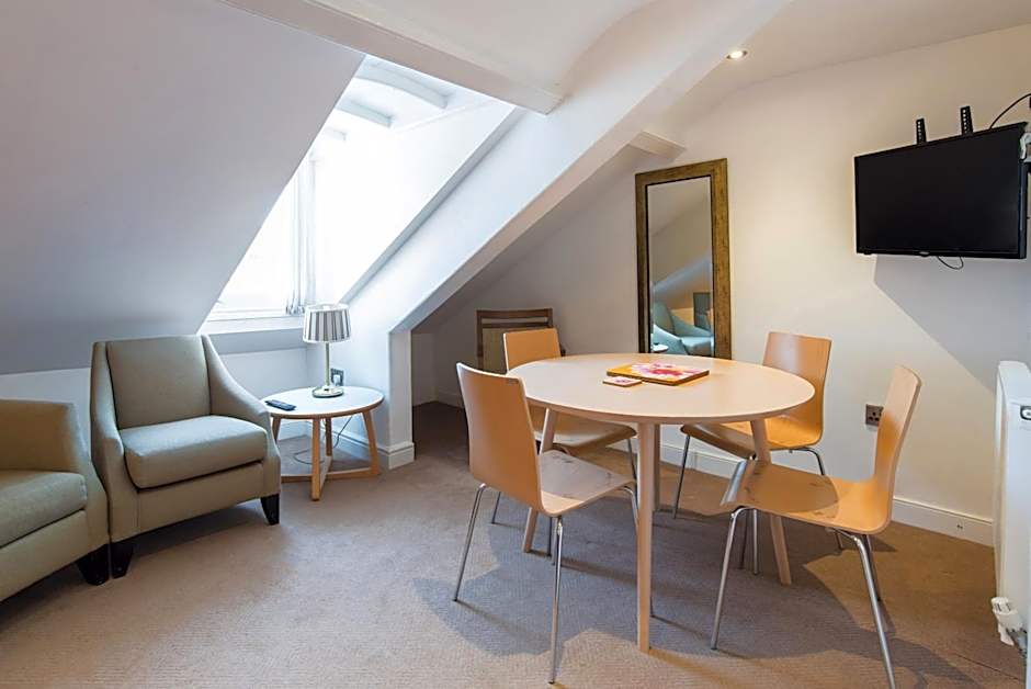 No 47 Marine Terrace