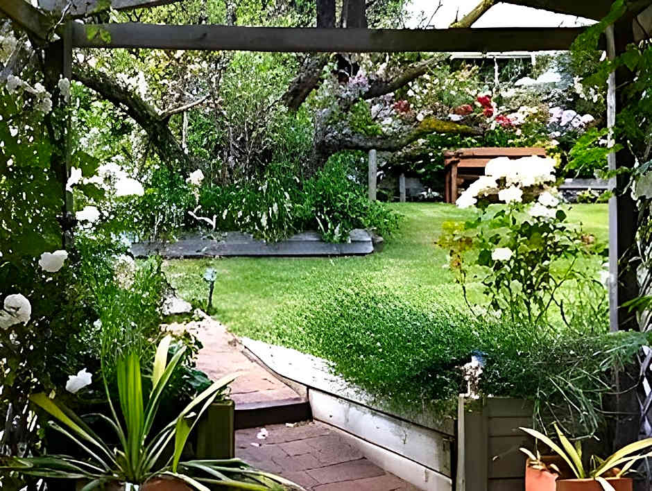 Olde Mill House Bed & Breakfast and Cycle Hire