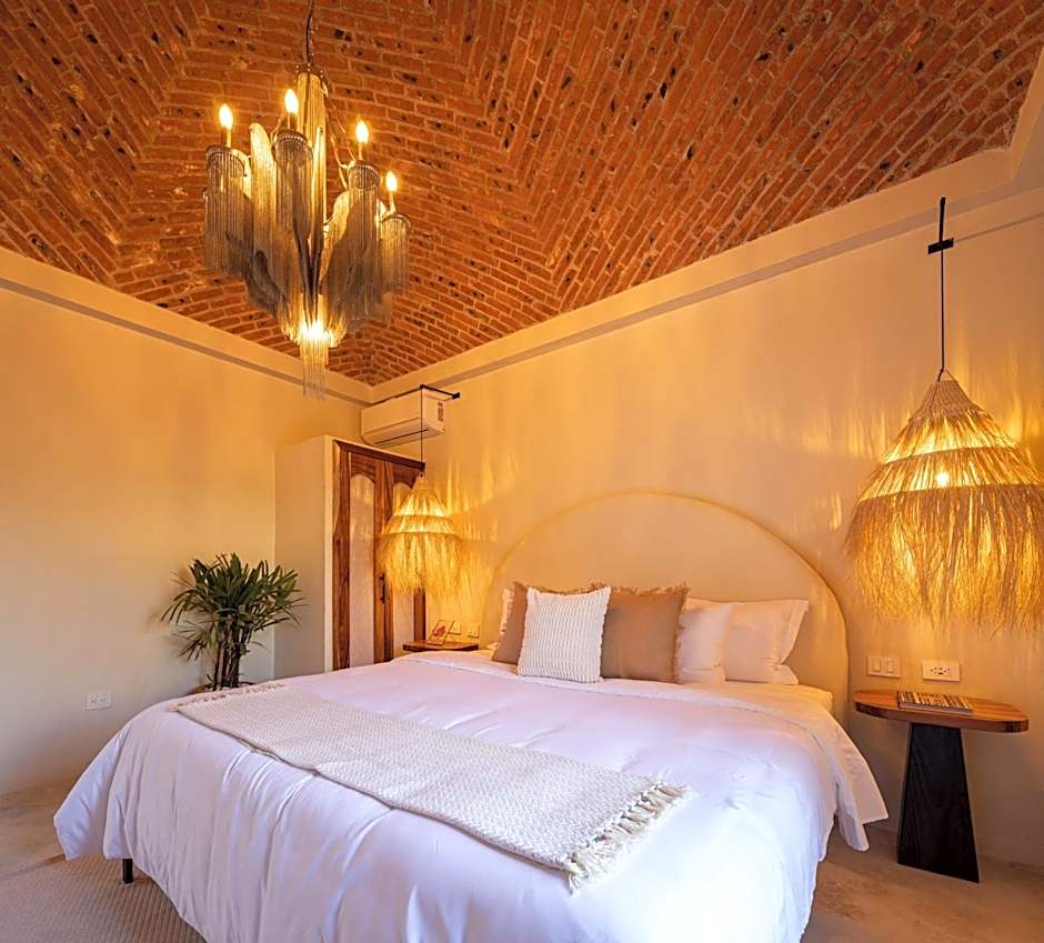 HOLT Hotel del Pueblito