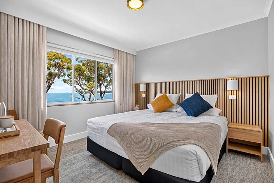 Lufra Beachside Hotel