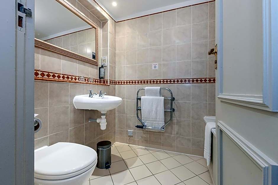 Winchester Wessex Hotel by Sunday