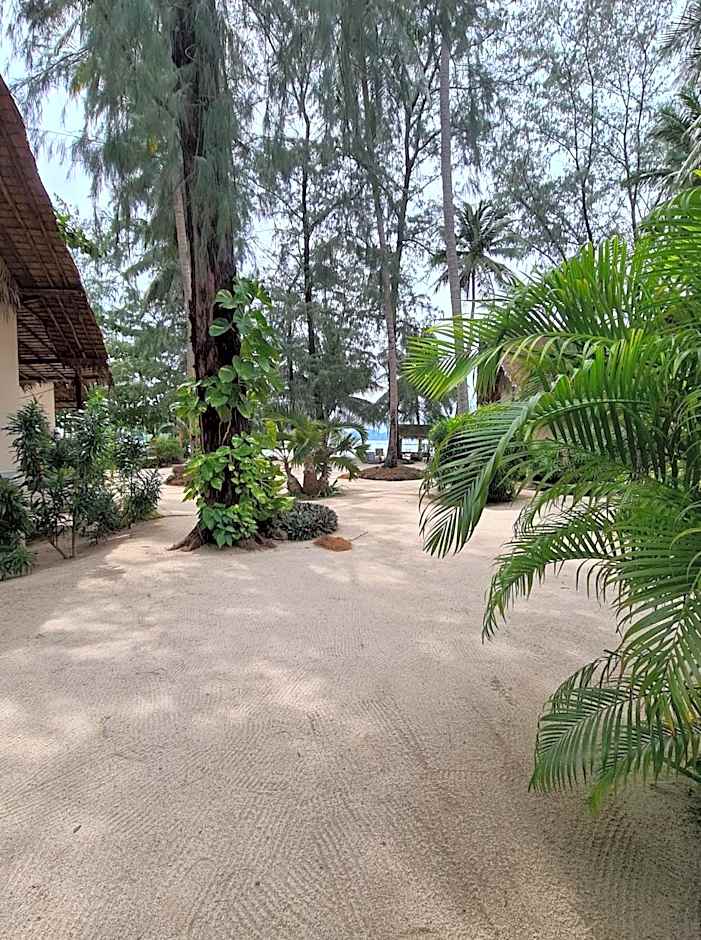 Angkana Bungalows adults only