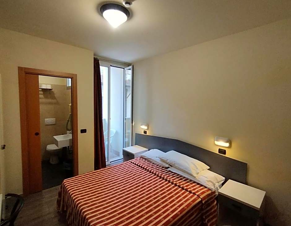 Hotel Alaska