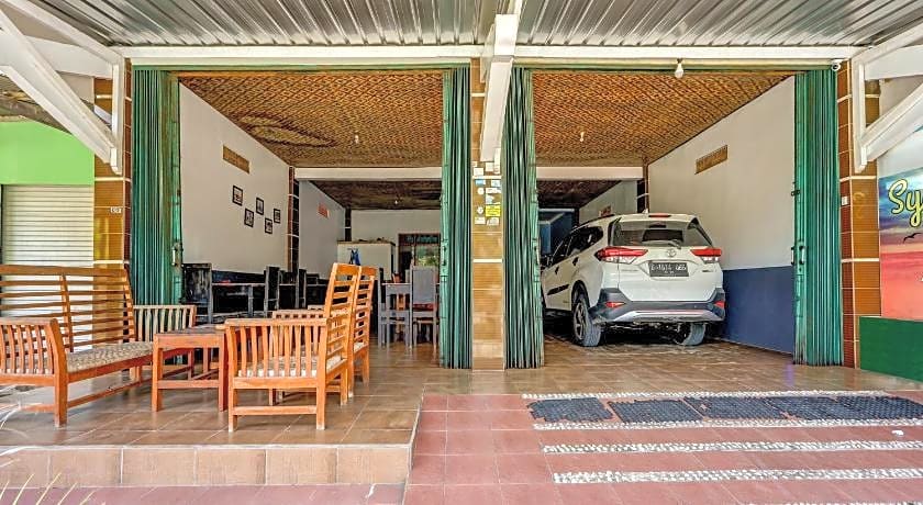 OYO 90051 Guest House Parangtritis