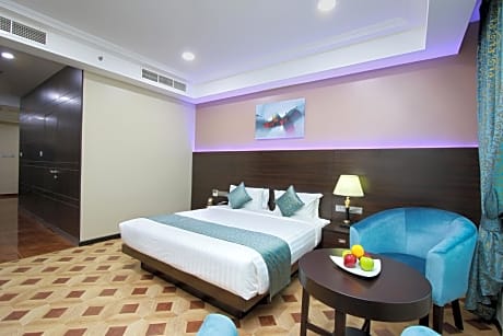 King Room with City View - Disability Access