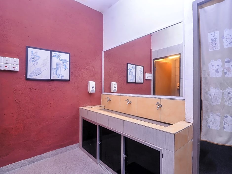 SPOT ON 89886 Backpacker's Stay Services