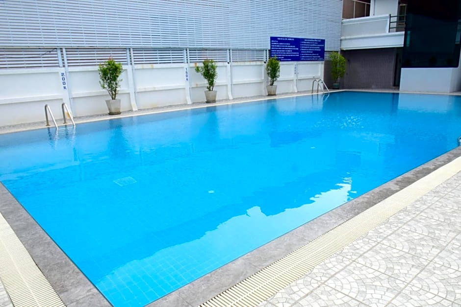 Puangpen Villa Hotel