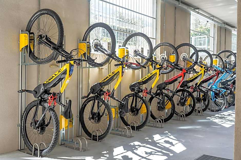 Caravel Bike Hotel