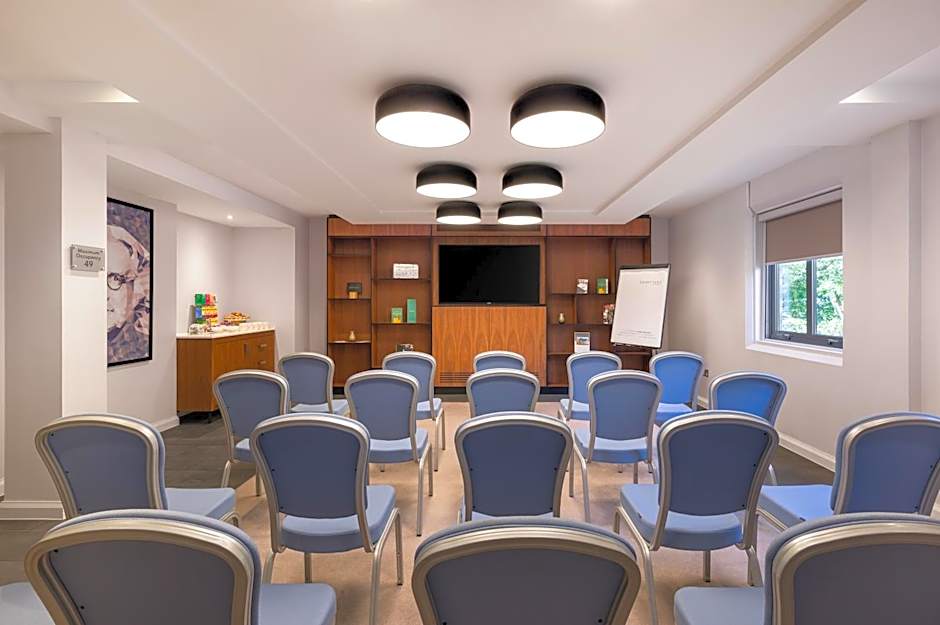 Courtyard by Marriott Glasgow Airport