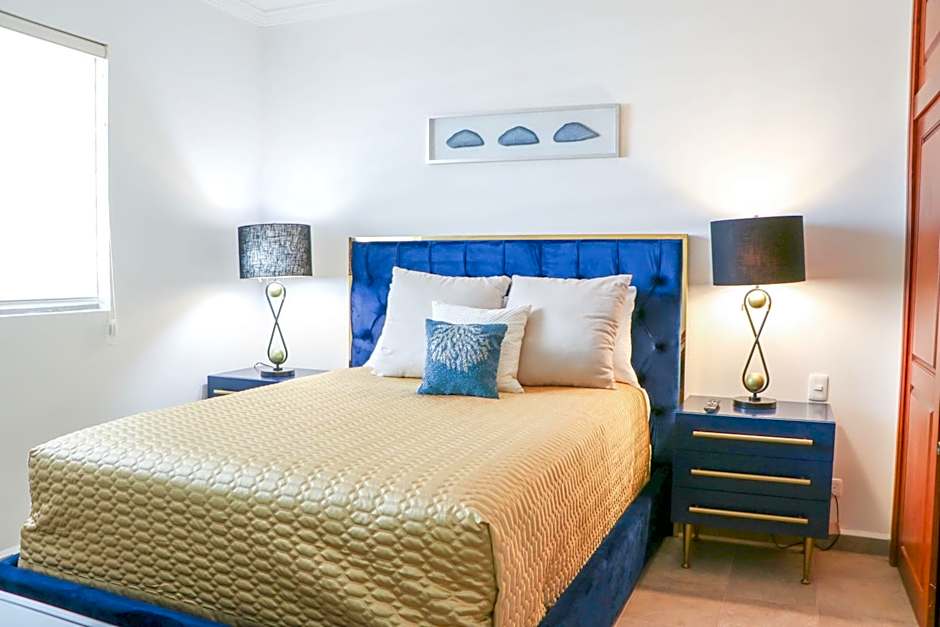 Casa Blanca Golf Villas