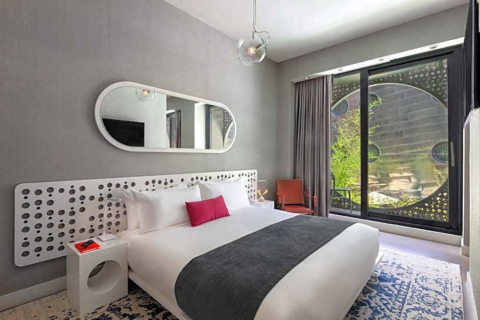 Dream Downtown by Hyatt